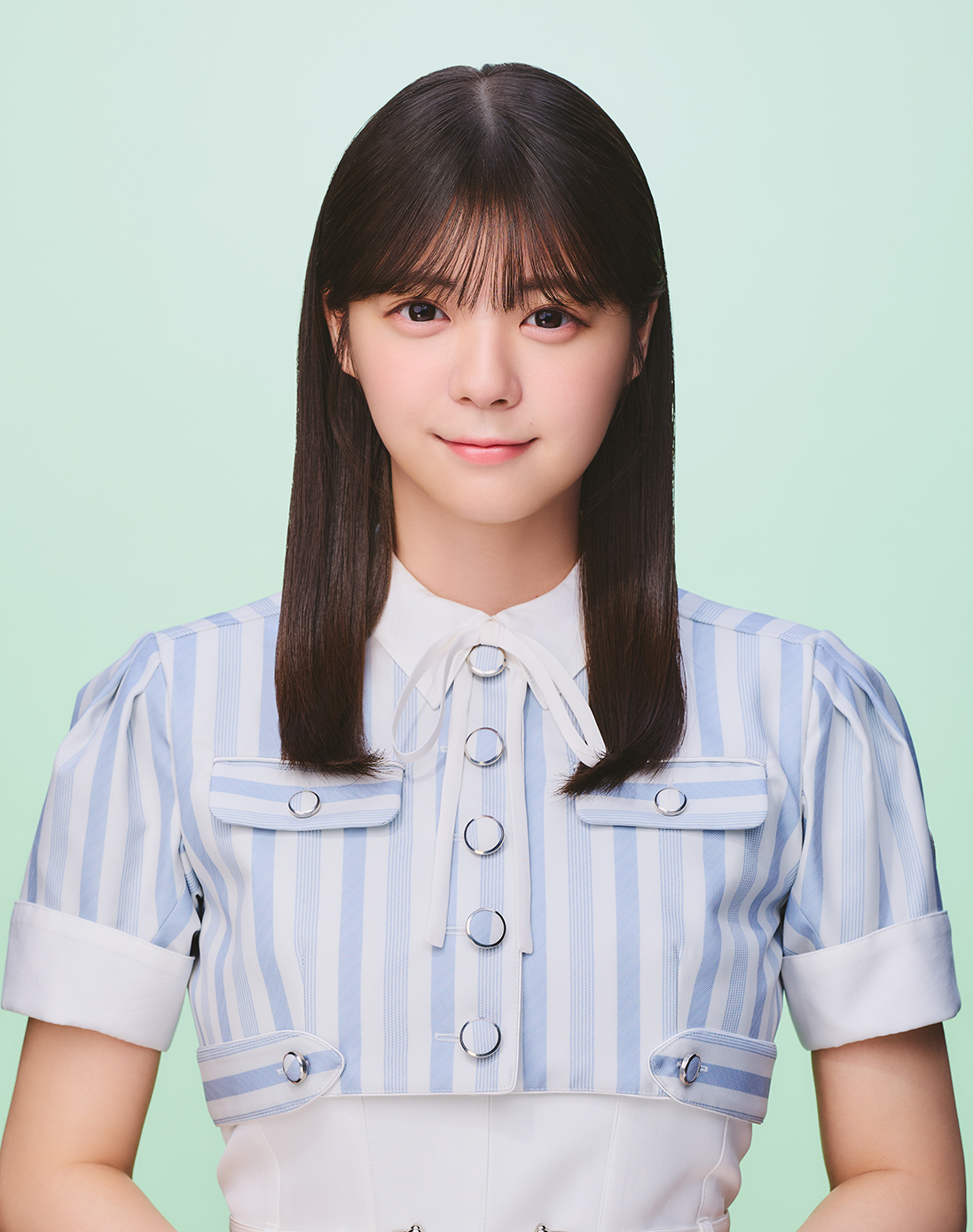冨里奈央